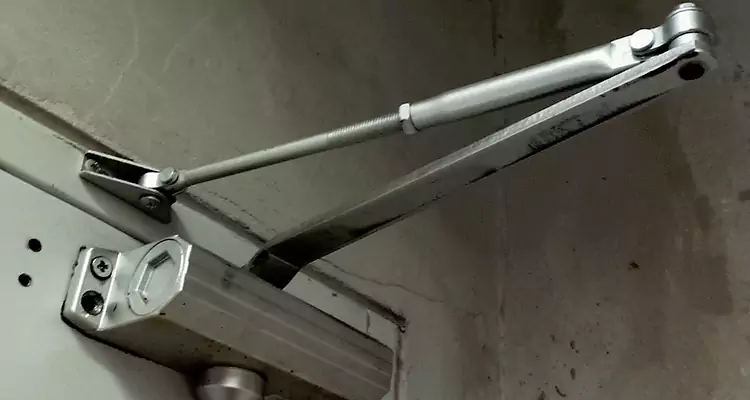 Door Closer Parallel Arm Installation in Land O' Lakes, FL