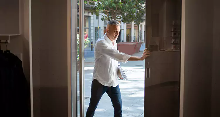 Track Cleaning and Repair for Stuck Doors in Land O' Lakes, FL