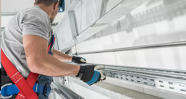 Glass Balcony Railing Replacement in Land O' Lakes, FL